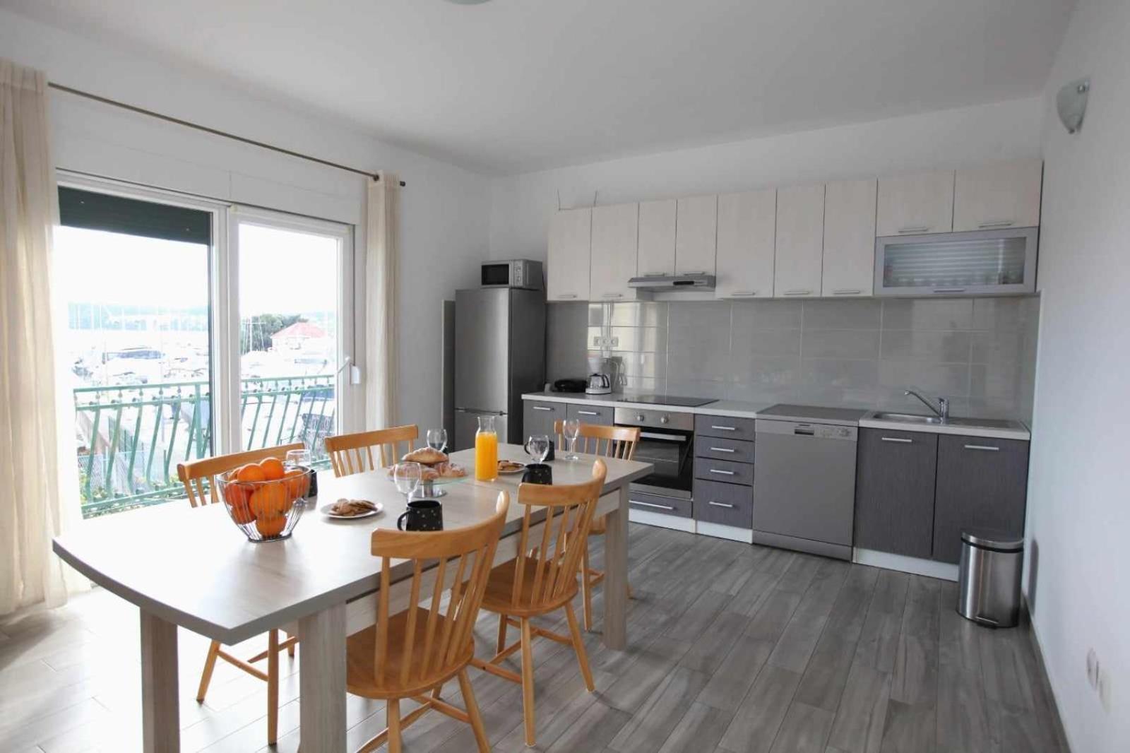 Apartmani Ivana Τρογκίρ Εξωτερικό φωτογραφία