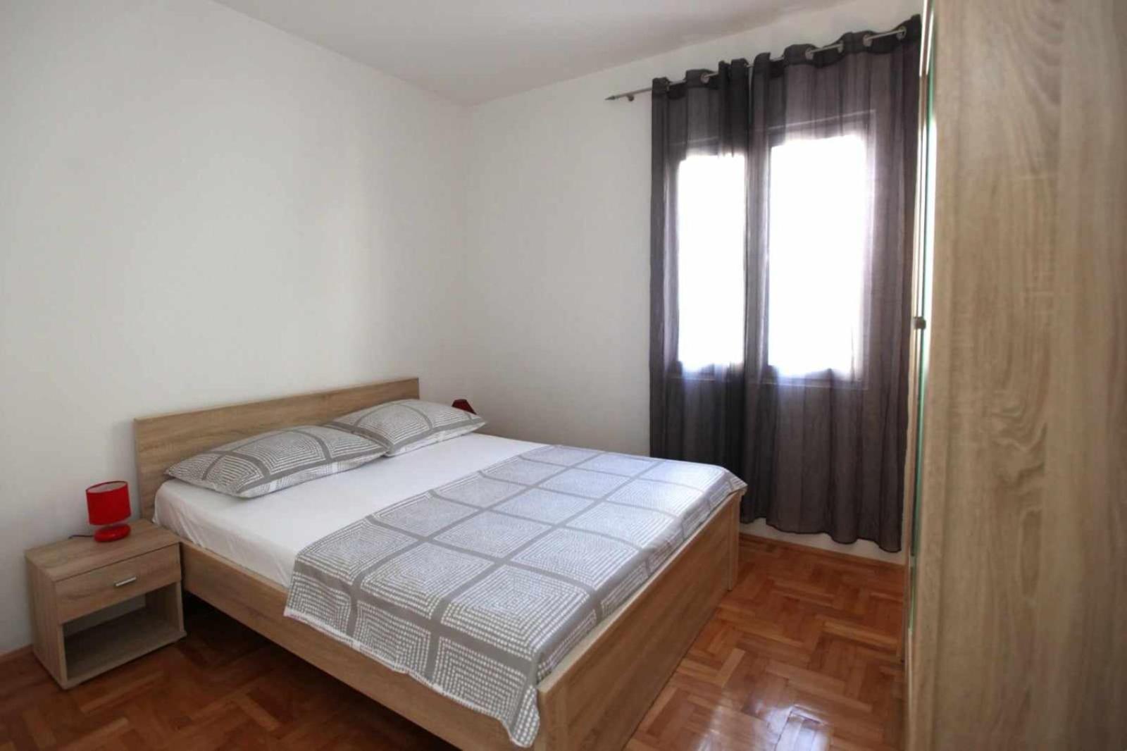 Apartmani Ivana Τρογκίρ Εξωτερικό φωτογραφία